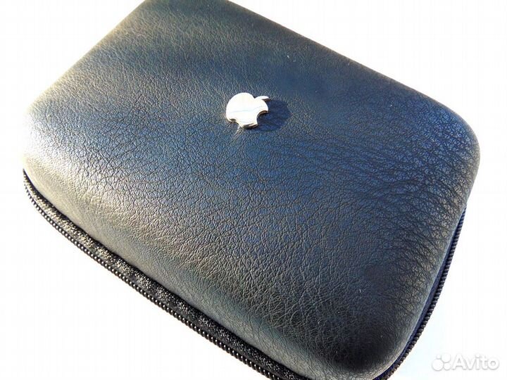 Кожаный чехол для наушников Apple