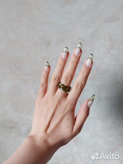 Маникюр, педикюр