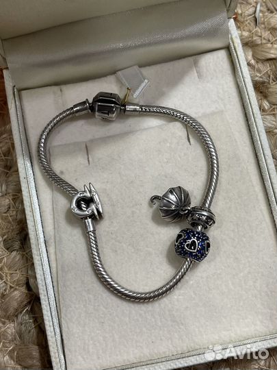 Браслет санлайт с шармами
