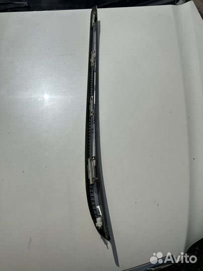 Левый Молдинг лобового стекла Honda Accord 8