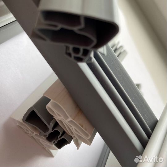 Уплотнитель для холодильника indesit DSZ 51756