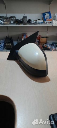 Боковое зеркало заднего вида левое Kia Rio 4