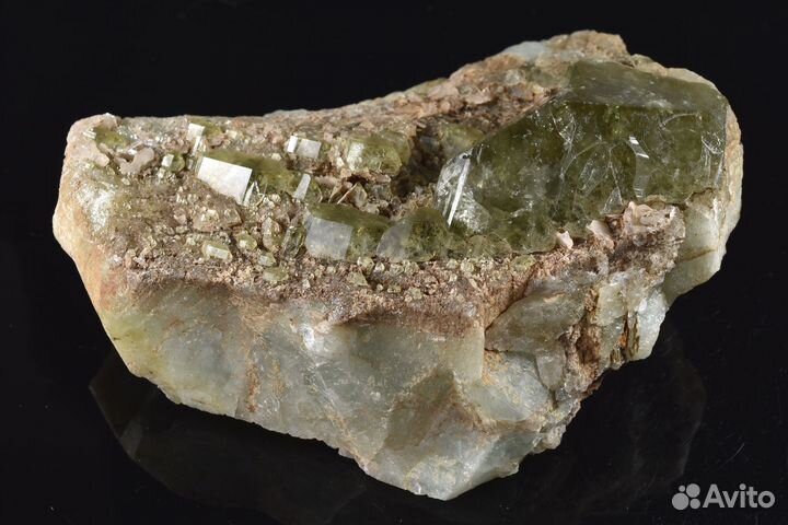 Друза кристаллов. Датолит. Лот №586