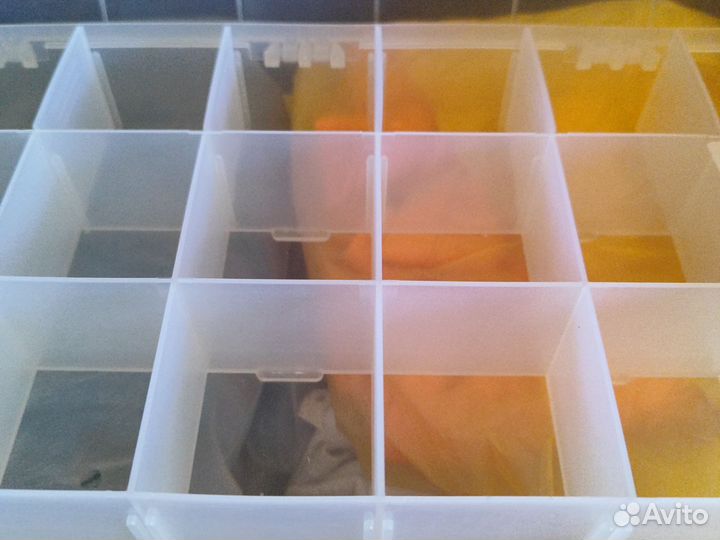 Пластиковый ящик для мелких предметов