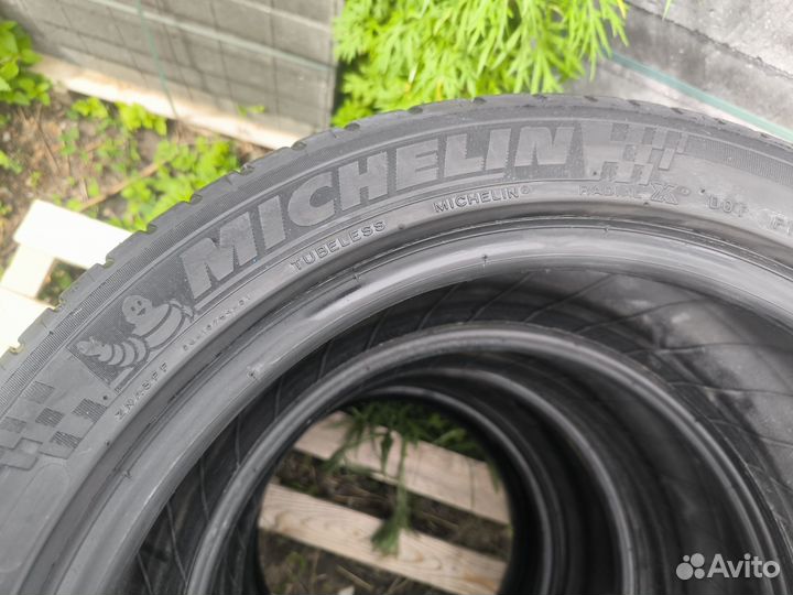 Michelin Pilot Sport 3 235/45 R18