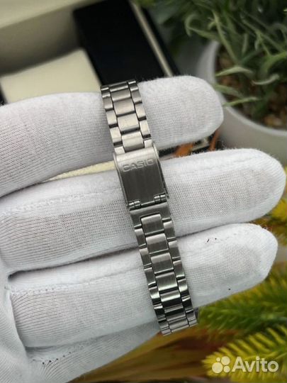 Электронные наручные часы Casio A168