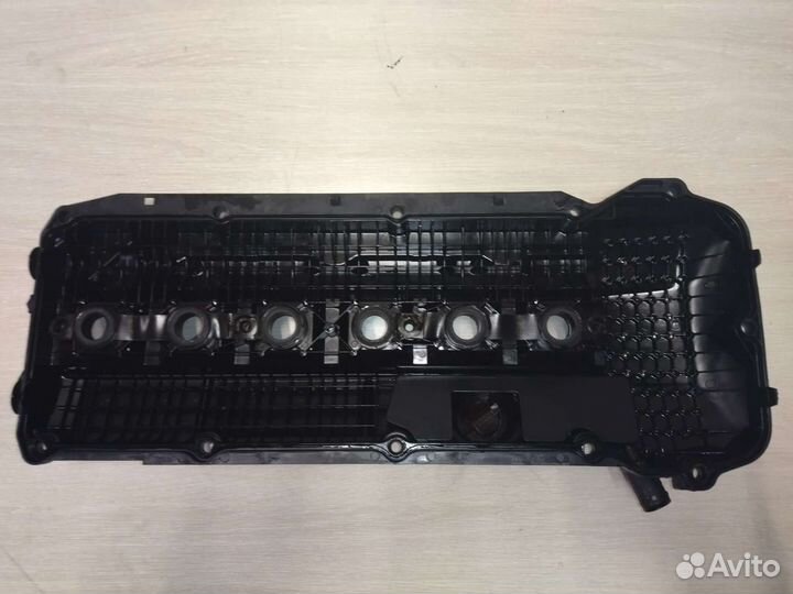 Клапанная крышка бмв е39 из Японии м54