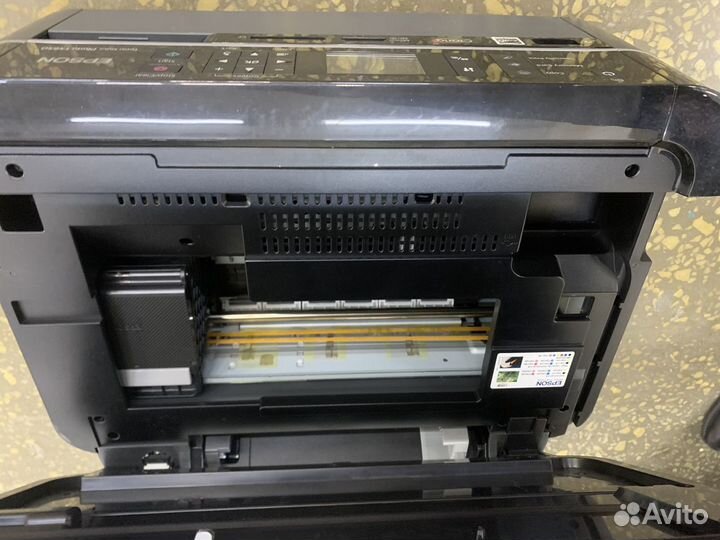 Продам мфу Epson TX 650 сканер копир принтер