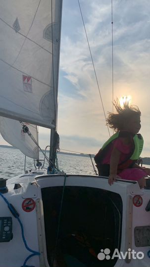 Прогулки на парусной яхте