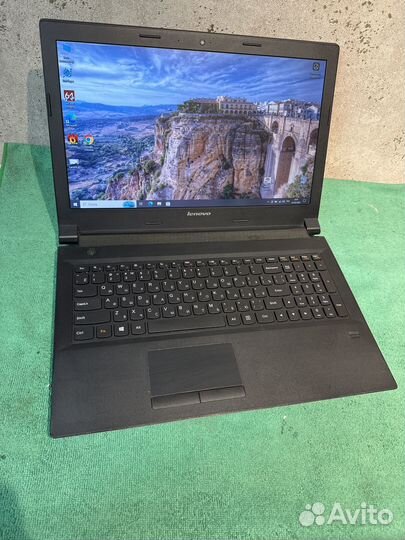 Lenovo для учебы и работы, заряд держит долго