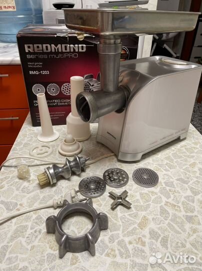 Мясорубка redmond RMG-1203 multiPRO