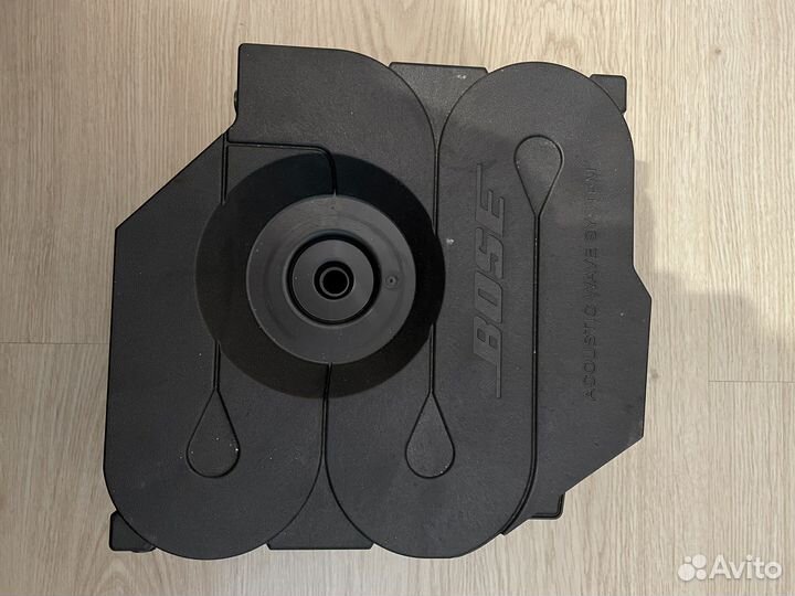 Сабвуфер Bose 28170-3JV1A Nissan Pathfinder R52