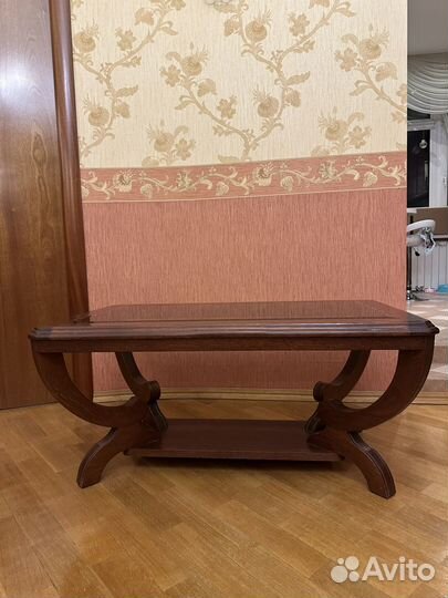 Журнальный столик из массива дерева бу