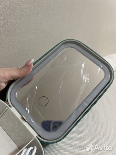 Шкатулка для украшений с зеркалом с подсветкой