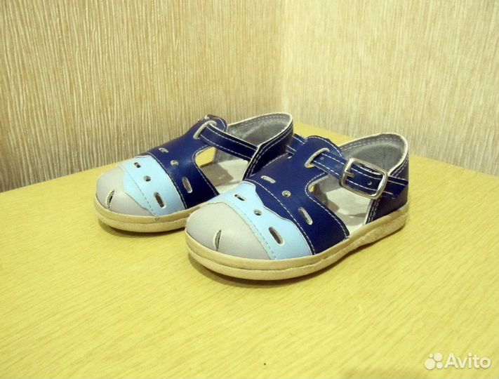 Сандали детские