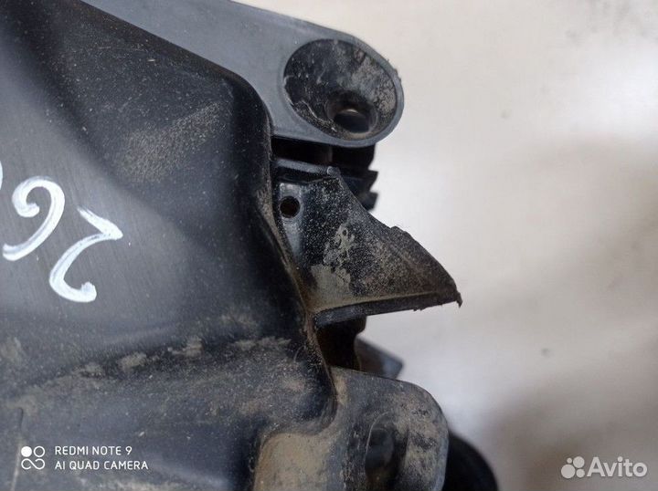 Фара передняя левая Skoda Yeti