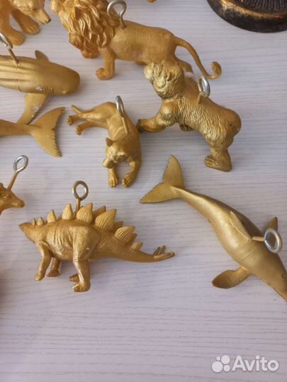 Новогодние игрушки на елку