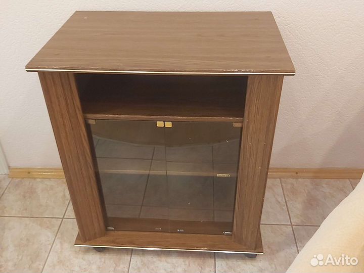 Тумба под телевизор