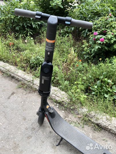 Самокат Ninebot es4