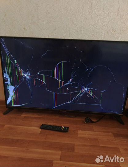 Телевизор ЖК на запчасти