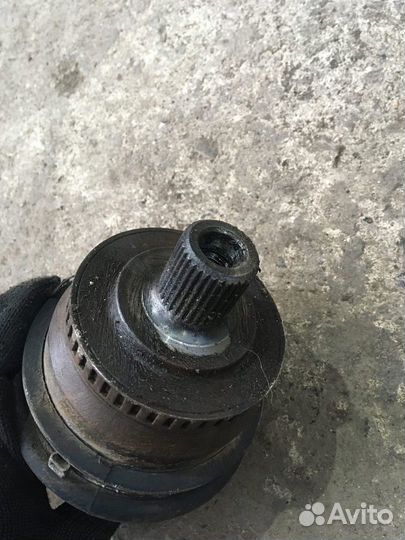 Граната Volkswagen Passat B5