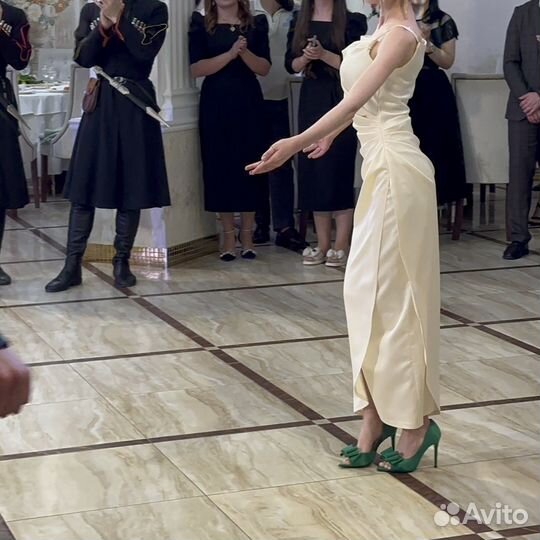 Вечернее платье