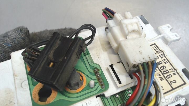 Дисплей компьютера Jeep Cherokee, 1994