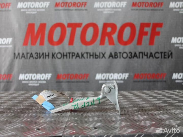 Шарнир капота Тойота Витц/Платц NCP20/NCP10 А362