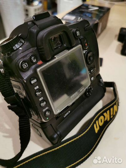 Зеркальный фотоаппарат nikon d7000 (пробег 28т)