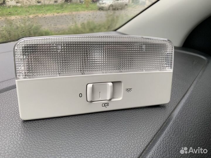 Плафон освещения салона VAG 6Q0947105Y20