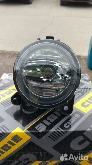 Фара противотуманная правая