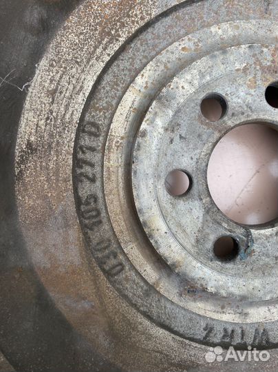 Маховик в сборе со сцеплением на vw golf 6