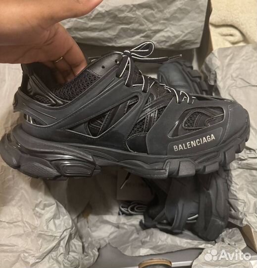 Balenciaga track 1