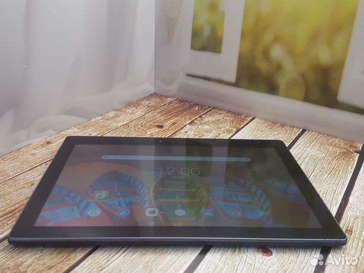 Планшет с экраном Full HD IPS Lenovo Tab 3
