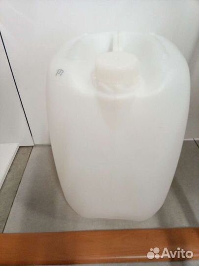 Канистра пластиковая 20 литров