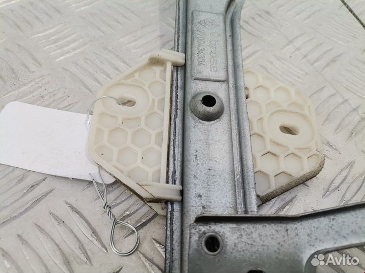 Стеклоподъемник Renault Clio 2 2001