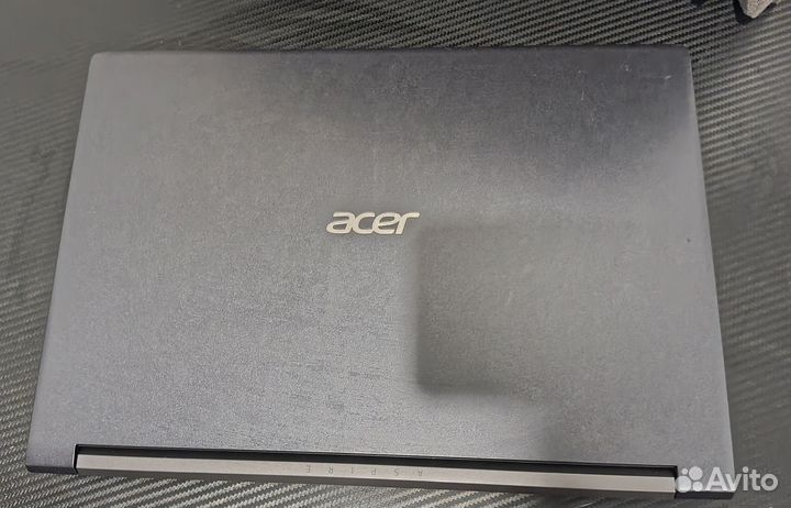 Acer aspire 7 A715 75g