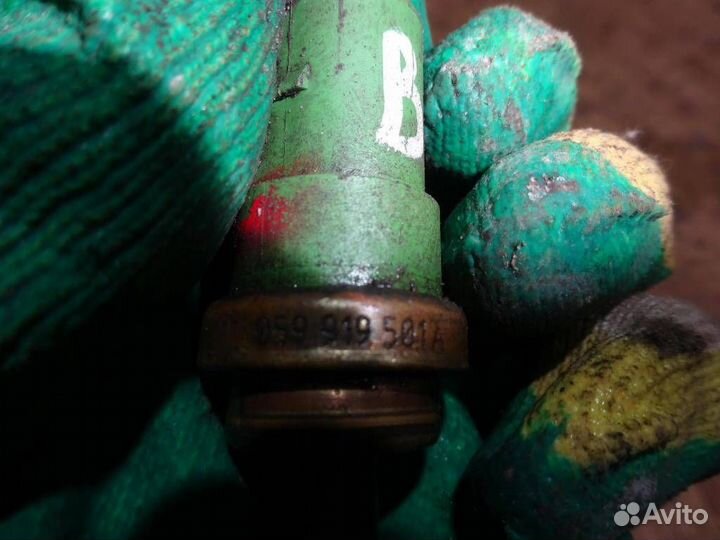 Датчик температуры охлаждающей жидкости Volkswage