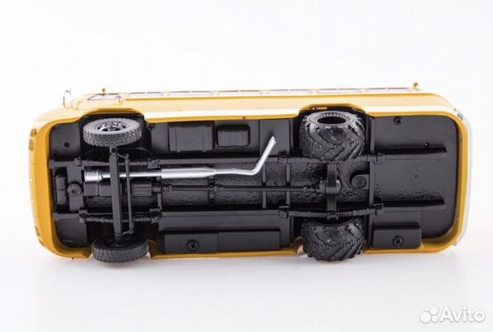 Автобус Паз-672А 1:43