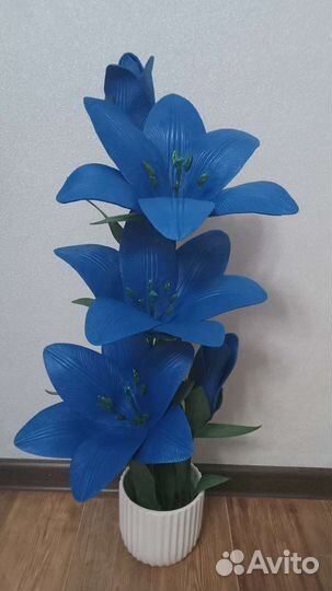 Лилия из изолона