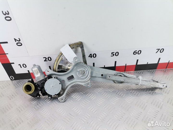 Стеклоподъемник электрический задний правый Toyota