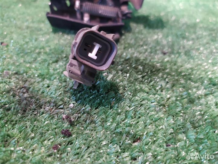 Замок капота Honda FR-V (BE1) 2006