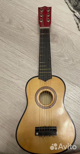 Детская гитара