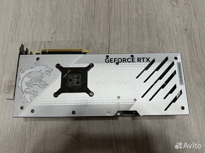 Msi geforce rtx 4070 ti gaming trio white