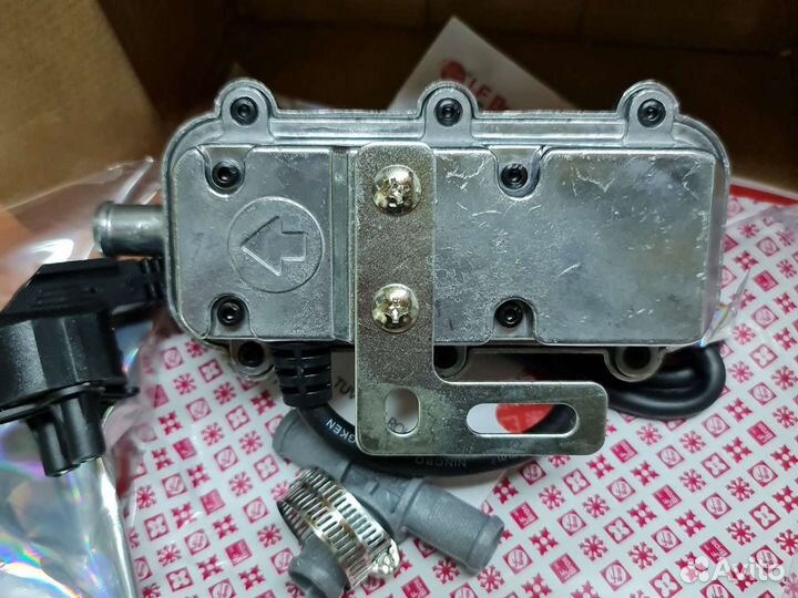 Подогреватель двигателя Лунфэй с помпой 2кВт, 220в