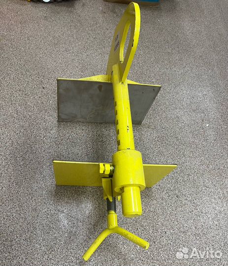 Захват для сэндвич панелей