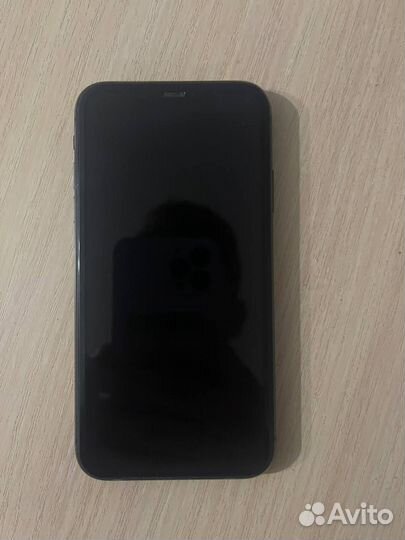 Продам iPhone 11 64г