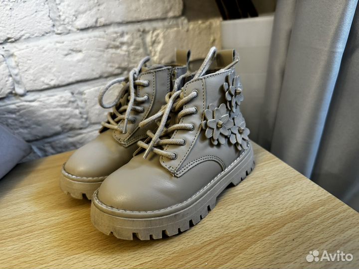 Ботинки для девочки zara 23