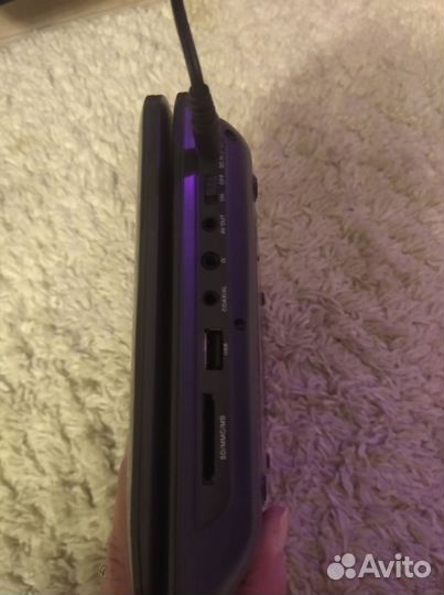 Портативный видеопроигрыватель