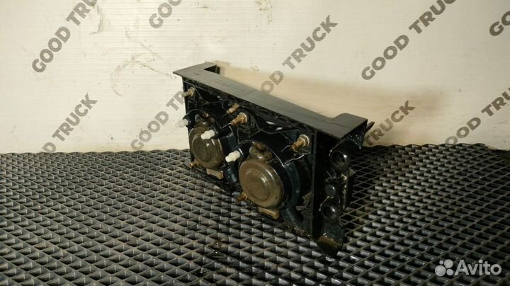 Фара противотуманная правая Daf XF105